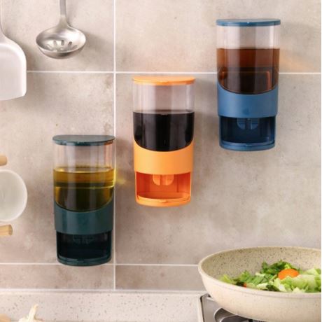 Oil Bottle Plastic 550ML Press Vinegar, Oil Jar - Wall Mounted Household Kitchen Storage Can